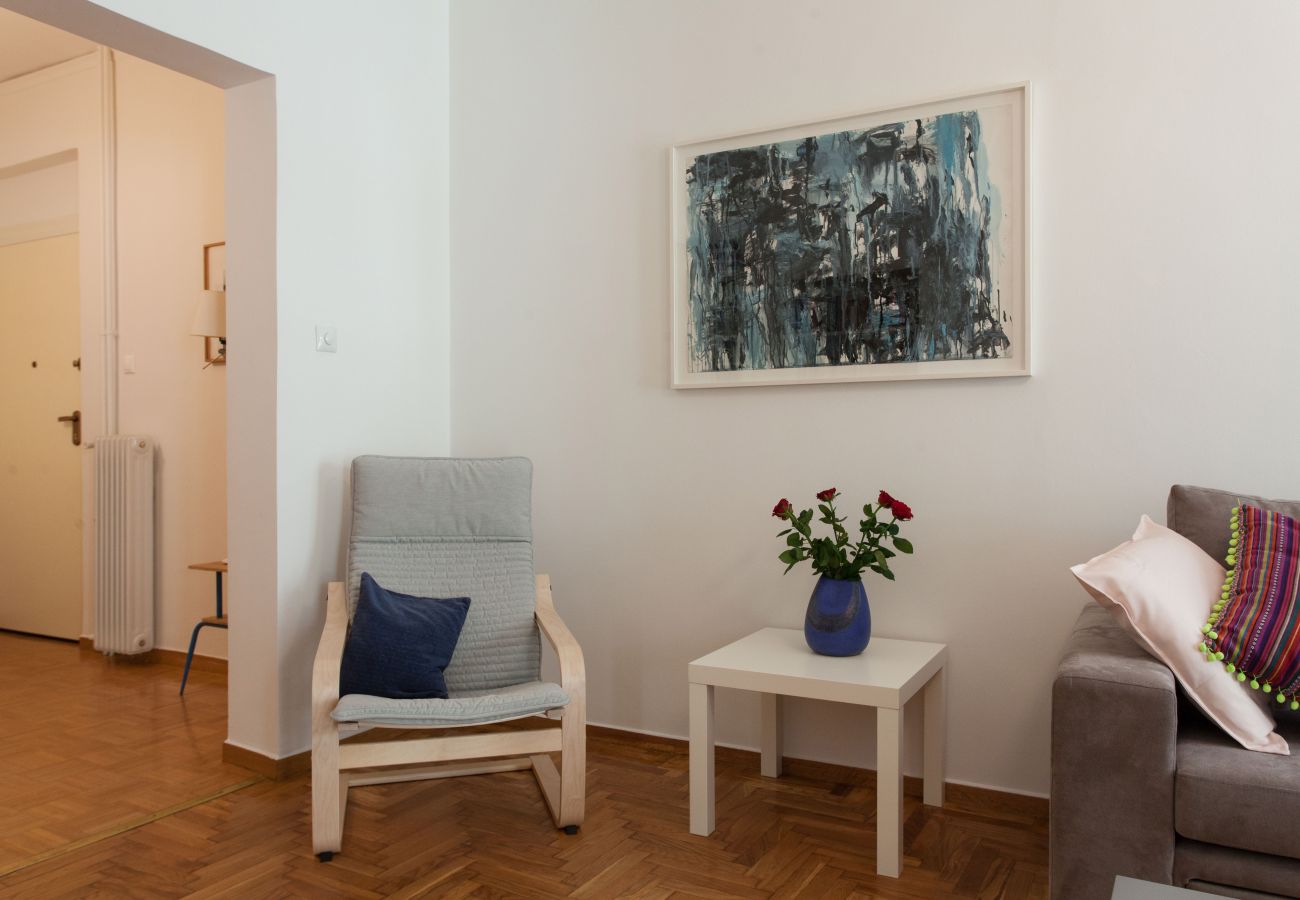 Apartment in Athens - 2 bdrm apt for up to 6 guests next to Acropolis museum 