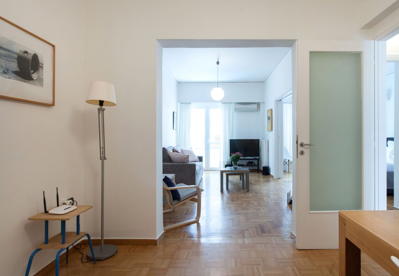 Apartment in Athens - 2 bdrm apt for up to 6 guests next to Acropolis museum 