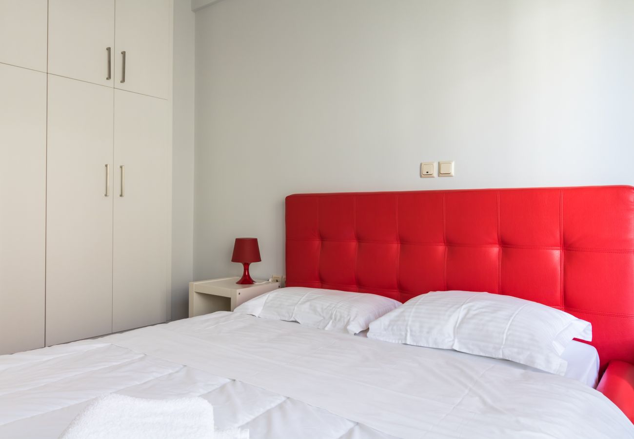 Apartment in Alimos - Amazing 2 bdrm Sea View Holiday Apt 