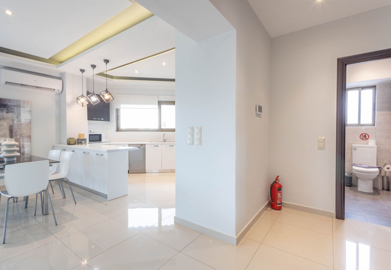 Apartment in Alimos - Amazing 2 bdrm Sea View Holiday Apt - Renovate 2026