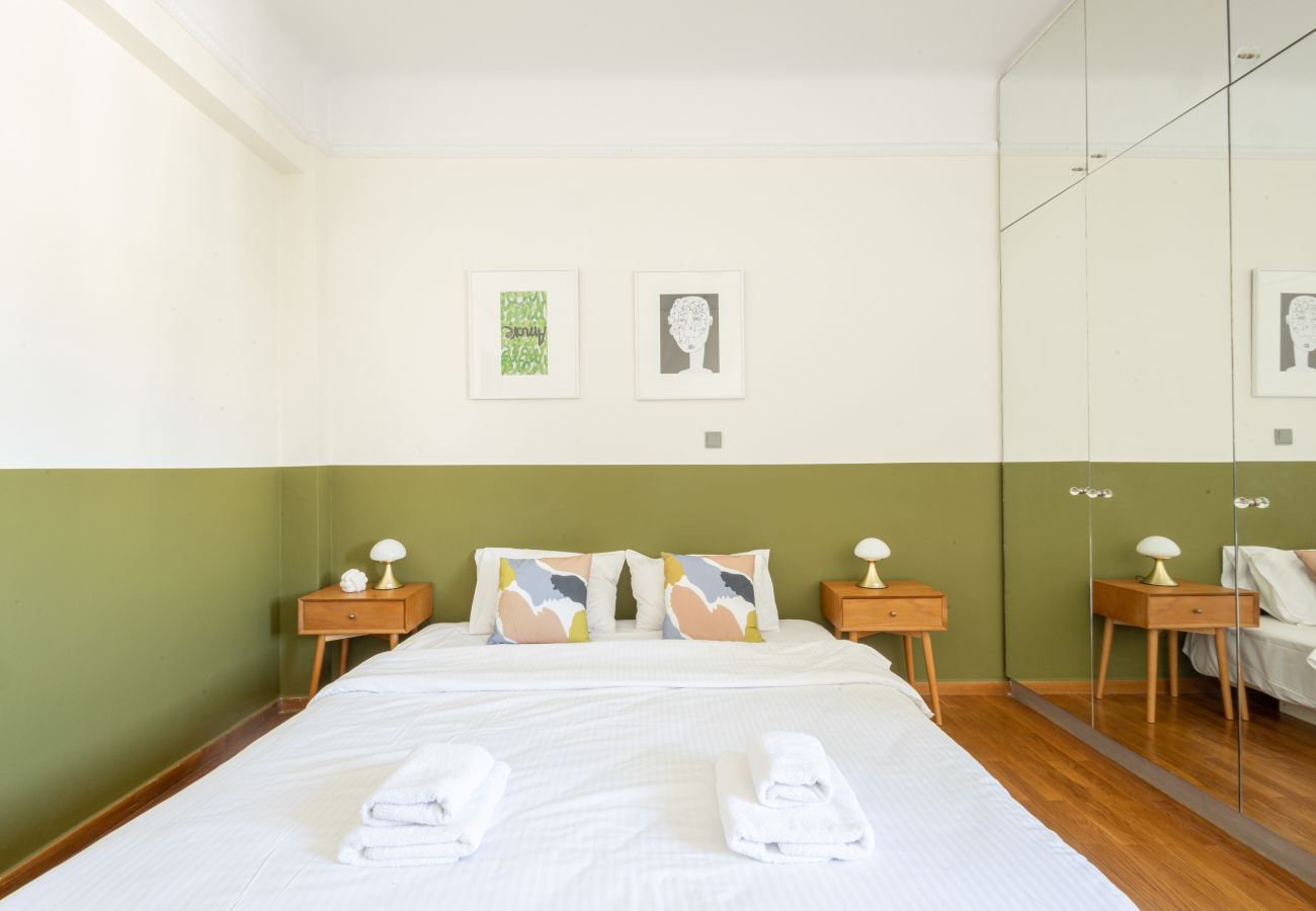 Apartment in Athens - 3 bdrm Luxury Apt Incredible Acropolis View 