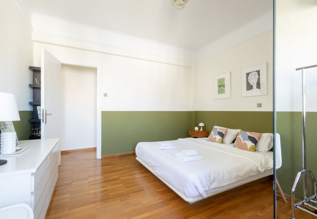 Apartment in Athens - 3 bdrm Luxury Apt Incredible Acropolis View 