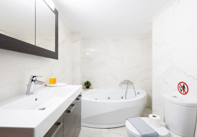 Apartment in Nea Smyrni - A Luxury & Comfortable 2bdrm Apt in Athens  Apartment in Nea Smyrni - A Luxury & Comfortable 2bdrm Apt in Athens