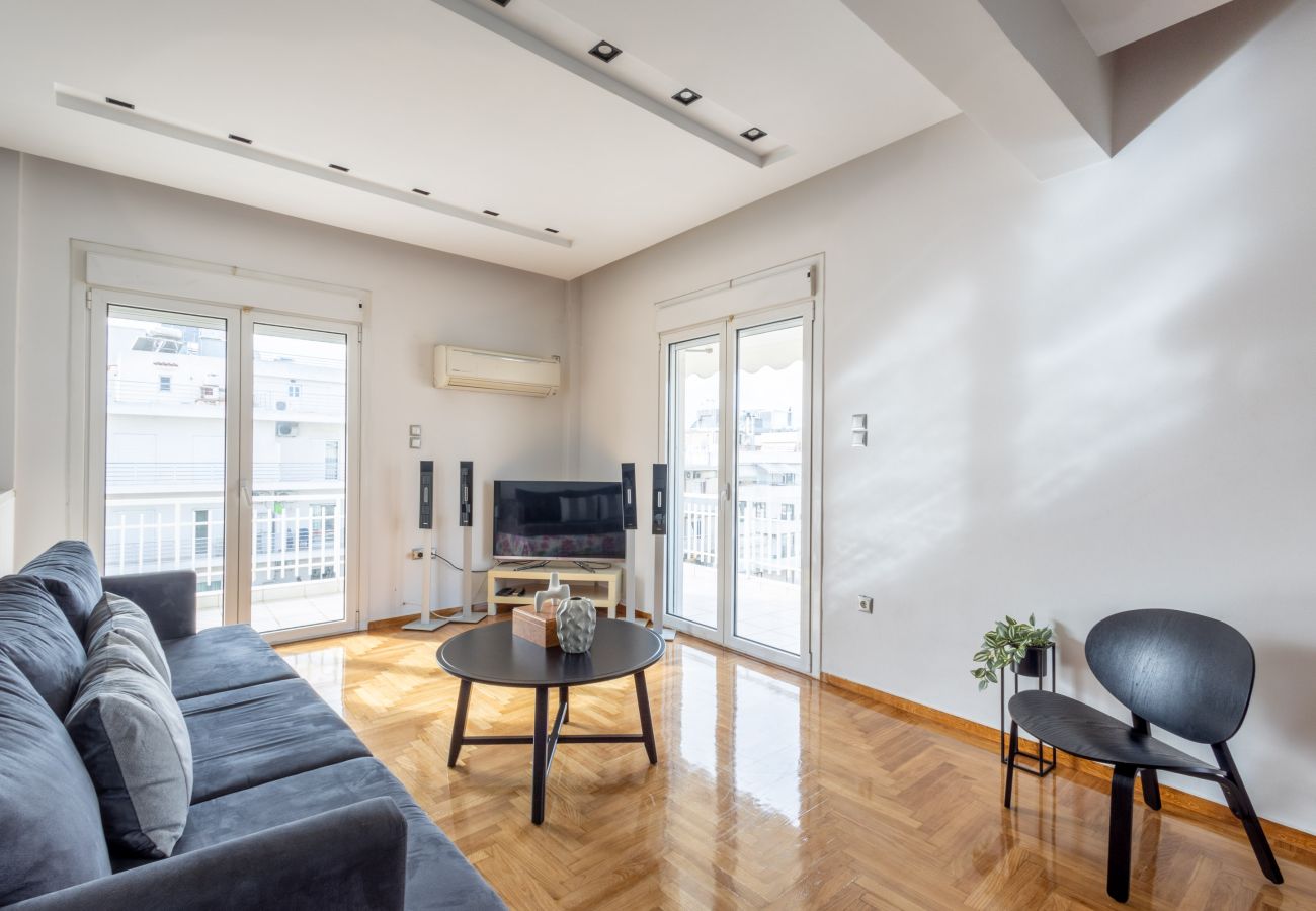 Apartment in Nea Smyrni - A Luxury & Comfortable 2bdrm Apt in Athens 