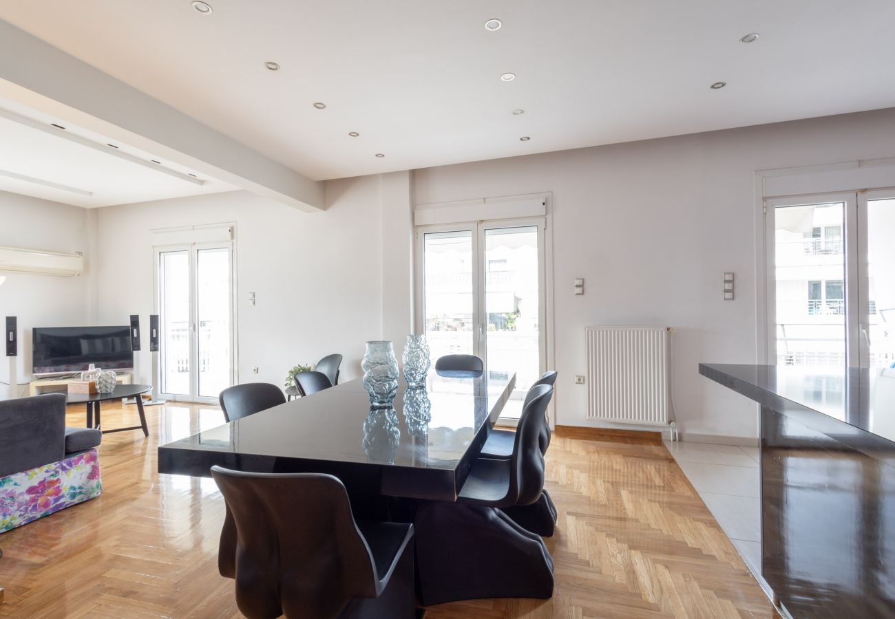 Apartment in Nea Smyrni - A Luxury & Comfortable 2bdrm Apt in Athens 