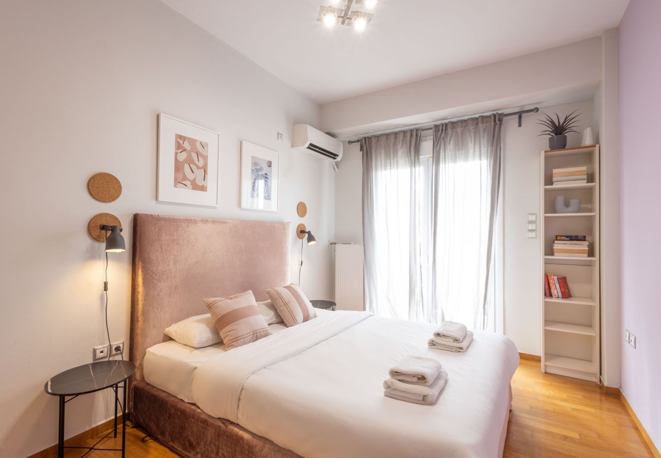 Apartment in Nea Smyrni - A Luxury & Comfortable 2bdrm Apt in Athens 