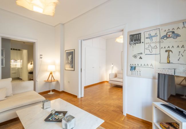 Apartment in Athens - A Cozy 2bdr Apt in Kolonaki of Athens 