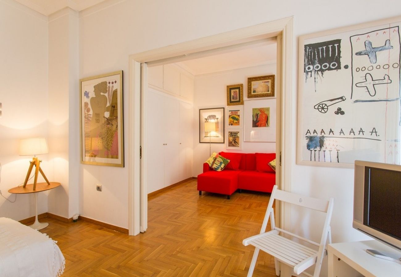 Apartment in Athens - A Cozy Apt in Kolonaki of Athens 