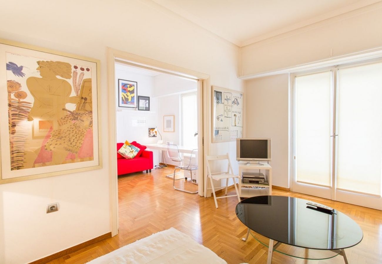 Apartment in Athens - A Cozy Apt in Kolonaki of Athens 