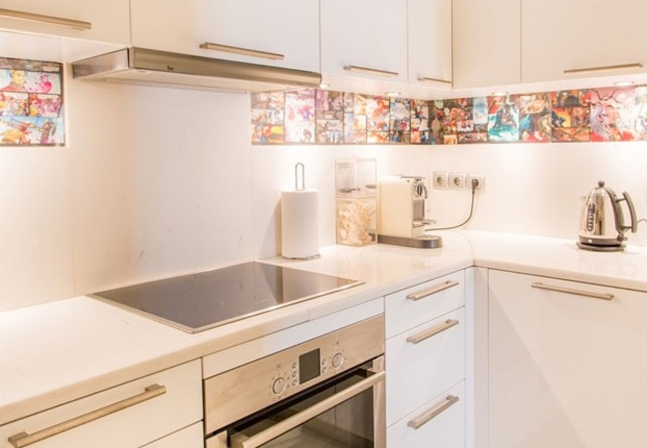 Apartment in Athens - A Cozy Apt in Kolonaki of Athens 