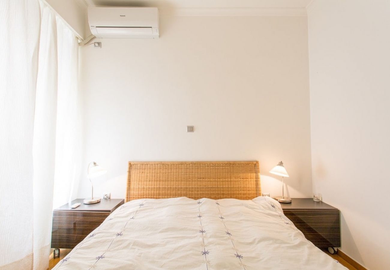 Apartment in Athens - A Cozy Apt in Kolonaki of Athens 