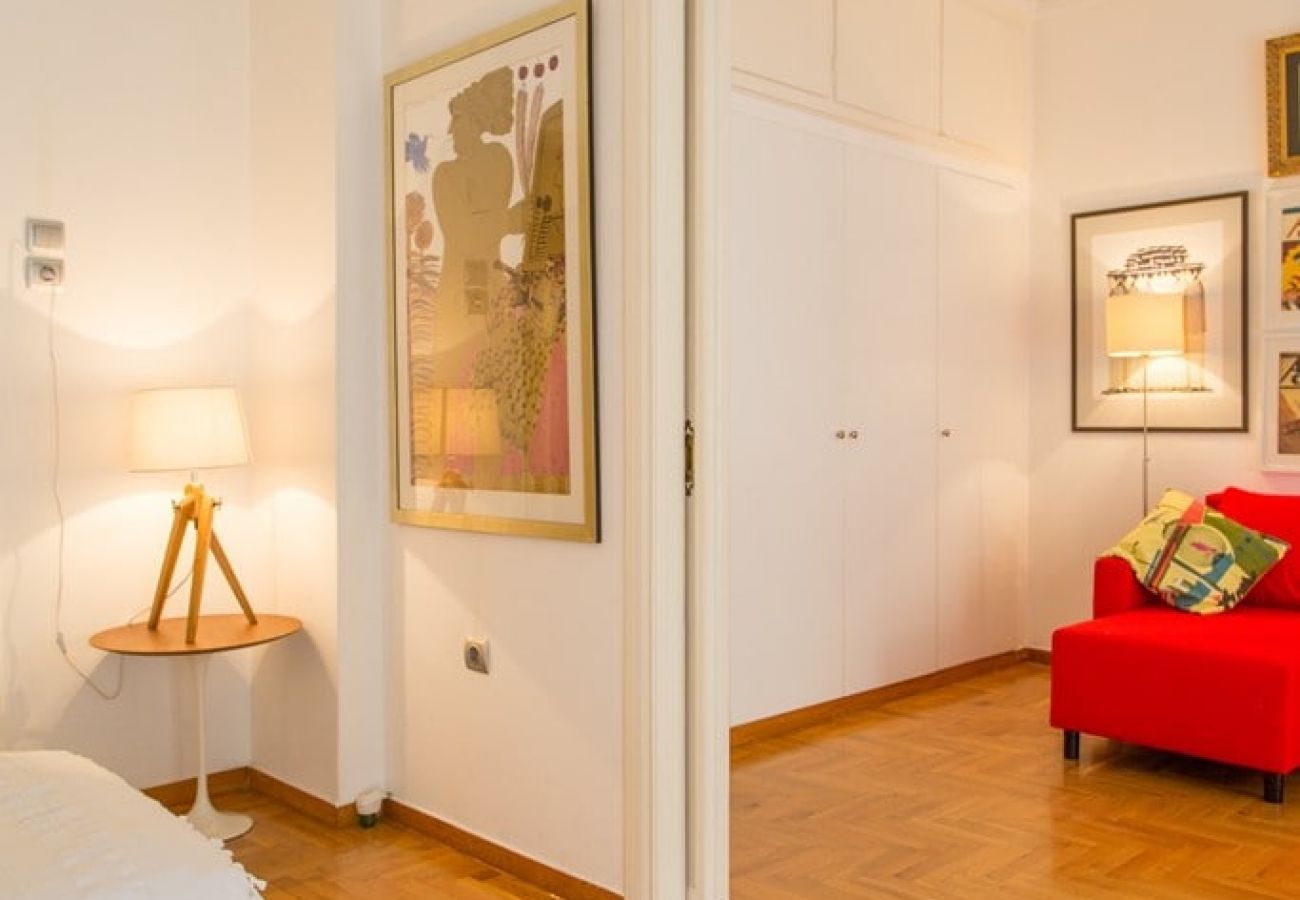 Apartment in Athens - A Cozy Apt in Kolonaki of Athens 