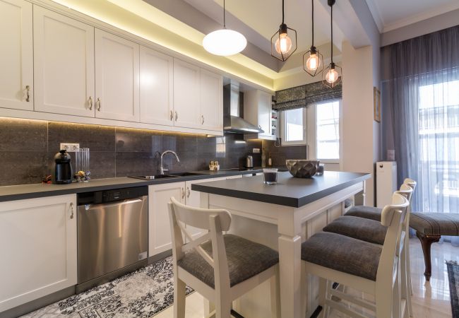 Apartment in Kallithea - Comfortable and Spacious 2 bdr Apt  Apartment in Kallithea - Comfortable and Spacious 2 bdr Apt