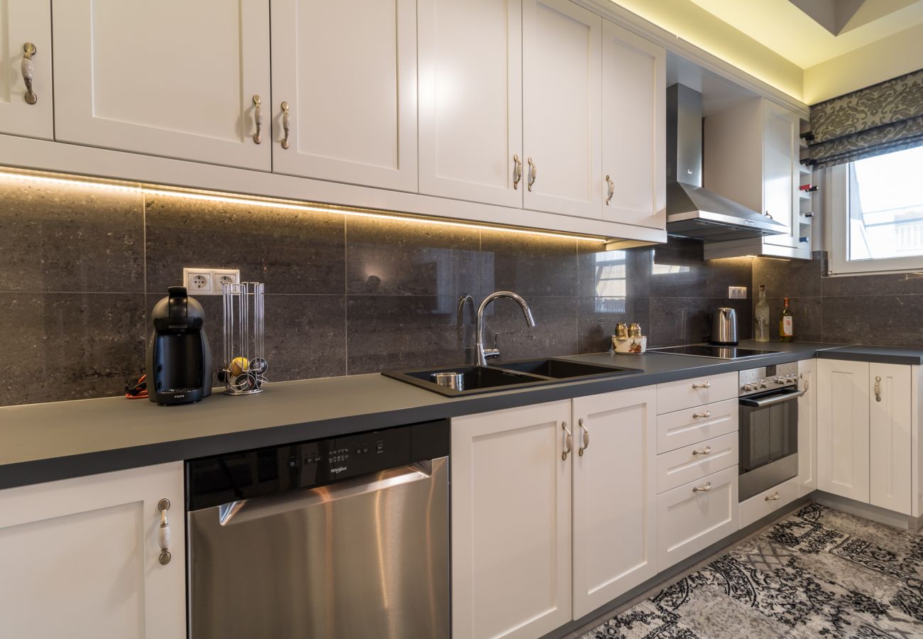 Apartment in Kallithea - Comfortable and Spacious 2 bdr Apt 