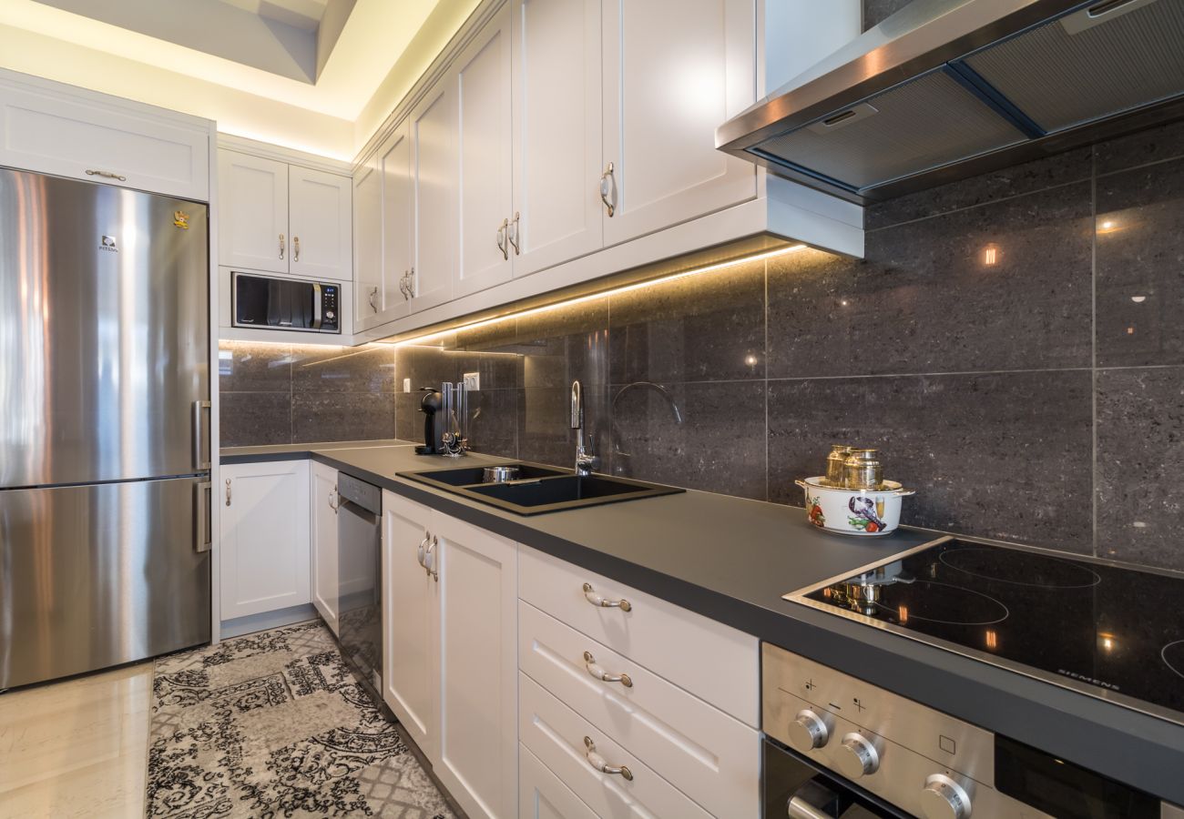 Apartment in Kallithea - Comfortable and Spacious 2 bdr Apt 