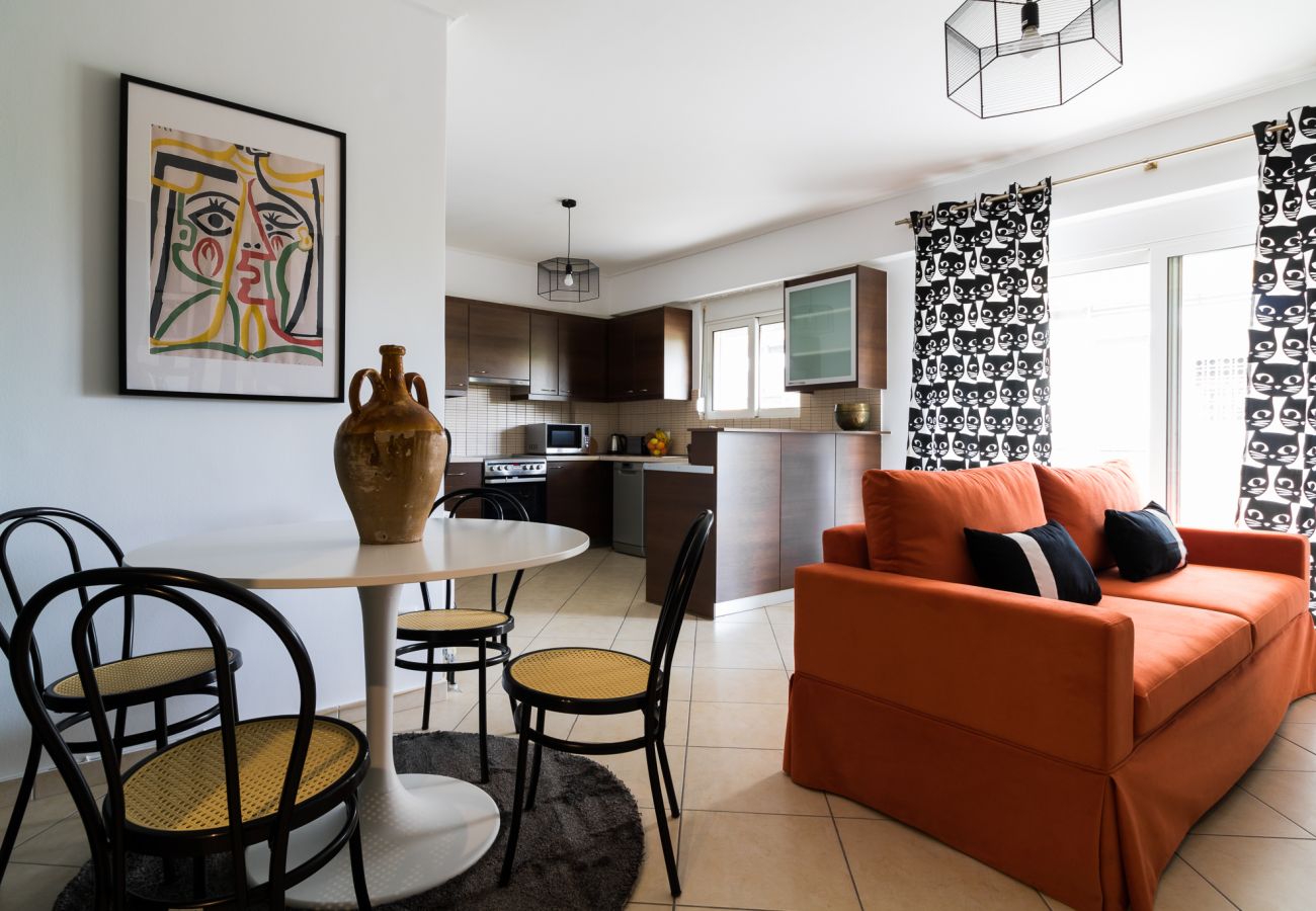Apartment in Athens - Athenian Stylish 2 bdrm Apartment 