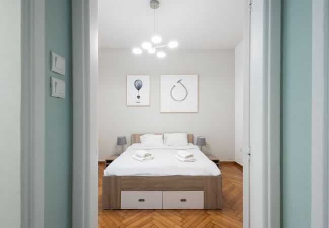 Apartment in Athens - Cute and central apt for 3 (new features 2024 upgrade)