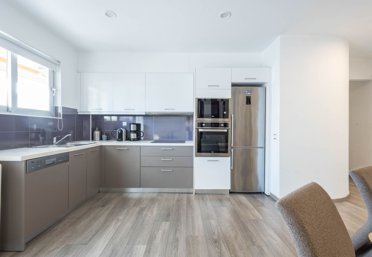 Apartment in Glyfada - An Impressive 2 bdr Apt in Glyfada (ren. June 2026)