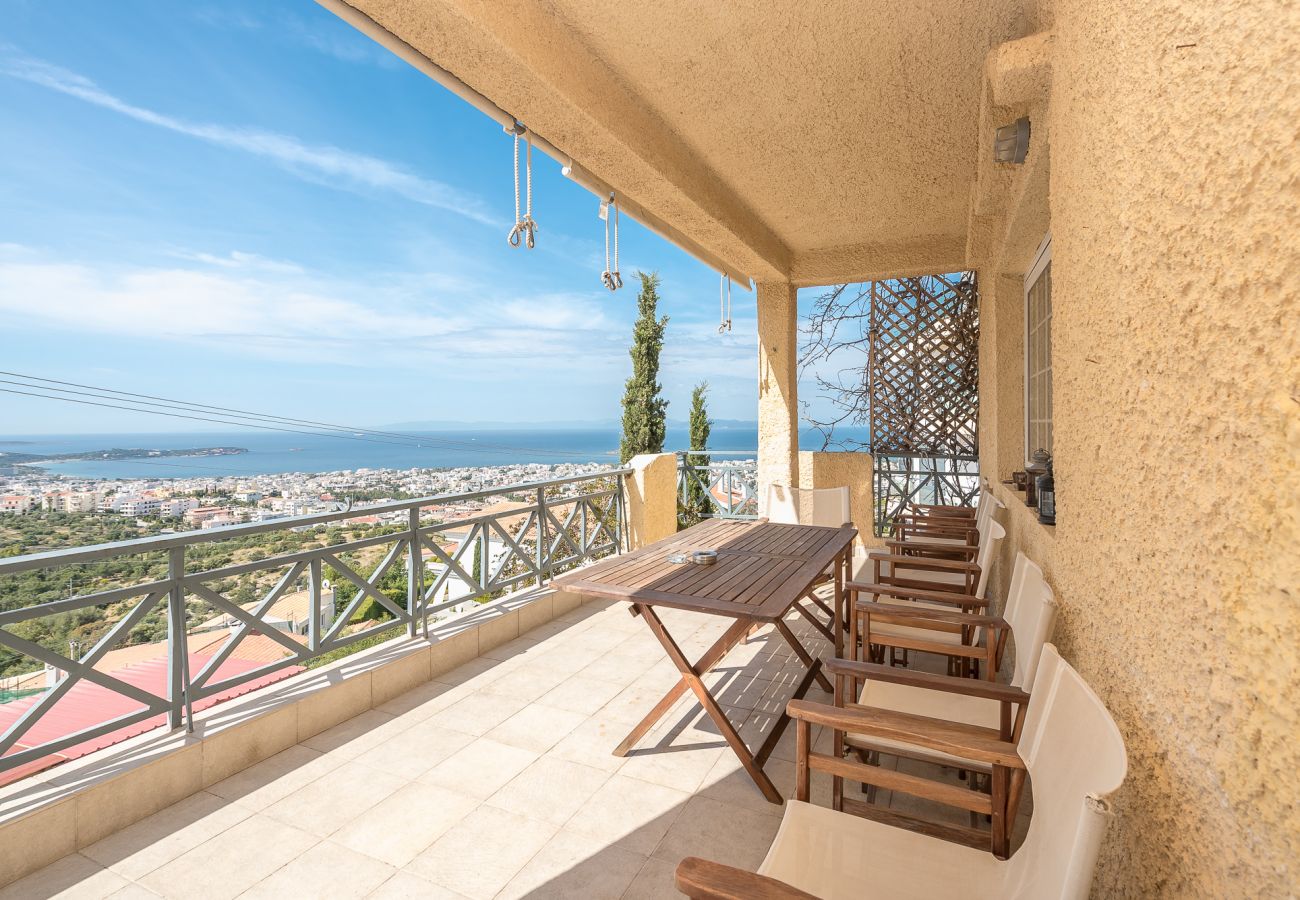 House in Voula - Luxury Home with Jacuzzi and Spectacular Sea Views for 8 Guests