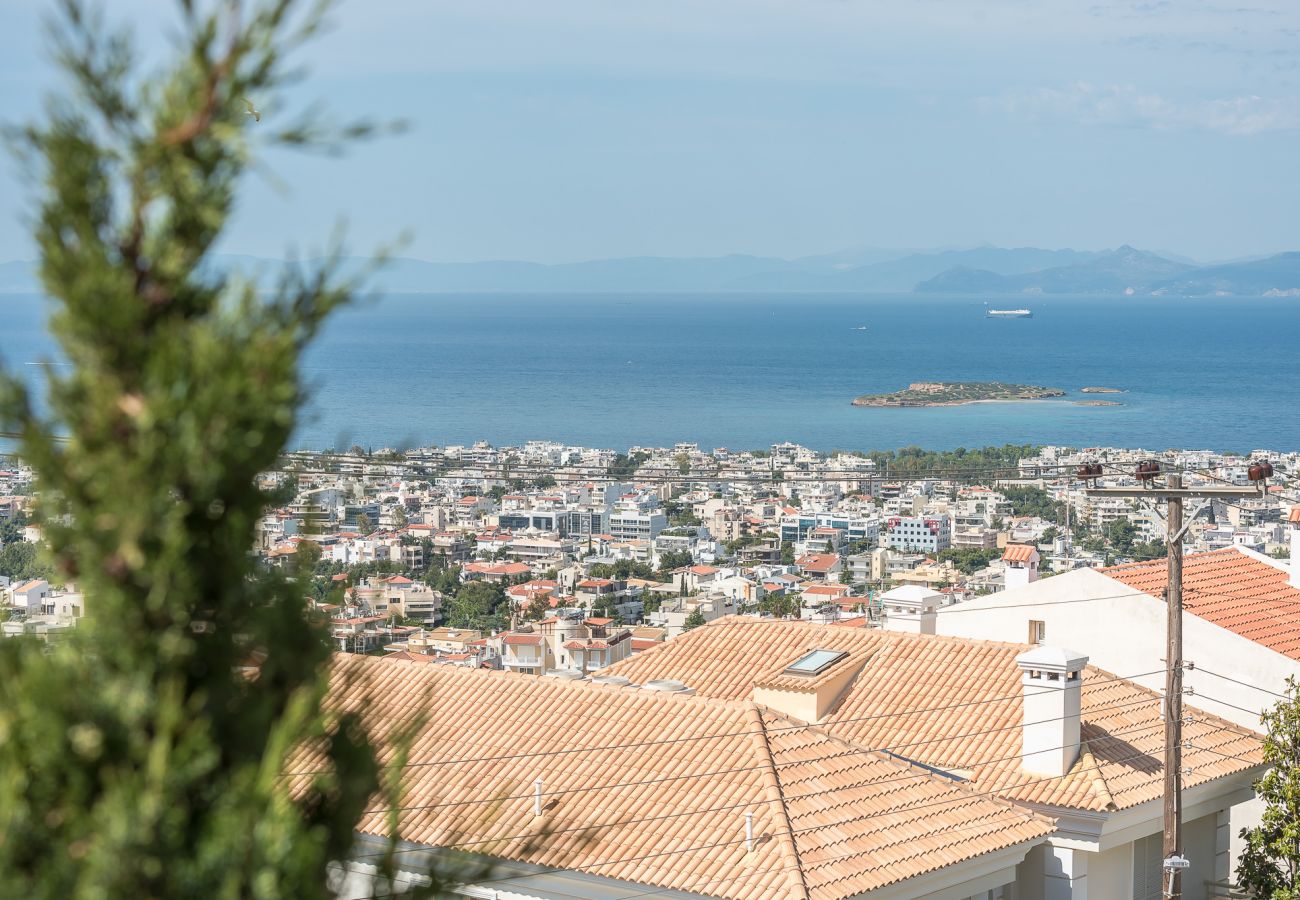 House in Voula - Luxury Home with Jacuzzi and Spectacular Sea Views for 8 Guests