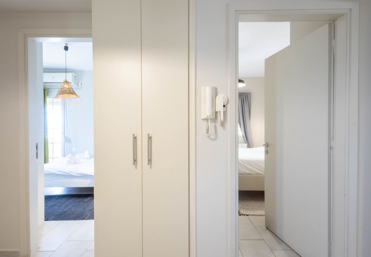 House in Voula - Voula Sea View Home with Jacuzzi | Newly Refreshed 2026