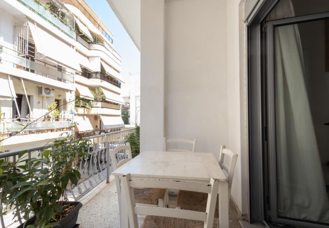 House in Athens - Renovated (2025) 4 Bdr House near Acropolis - New Beds, Terrace & Green Yard House in Athens - Renovated (2025) 4 Bdr House near Acropolis - New Beds, Terrace & Green Yard