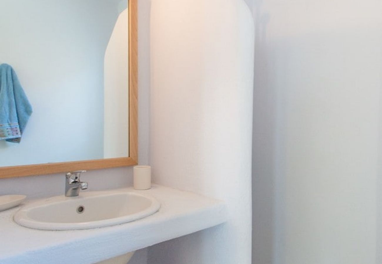 Villa in Ramos - An Amazing Stone Villa-A in Serifos w/shared Pool