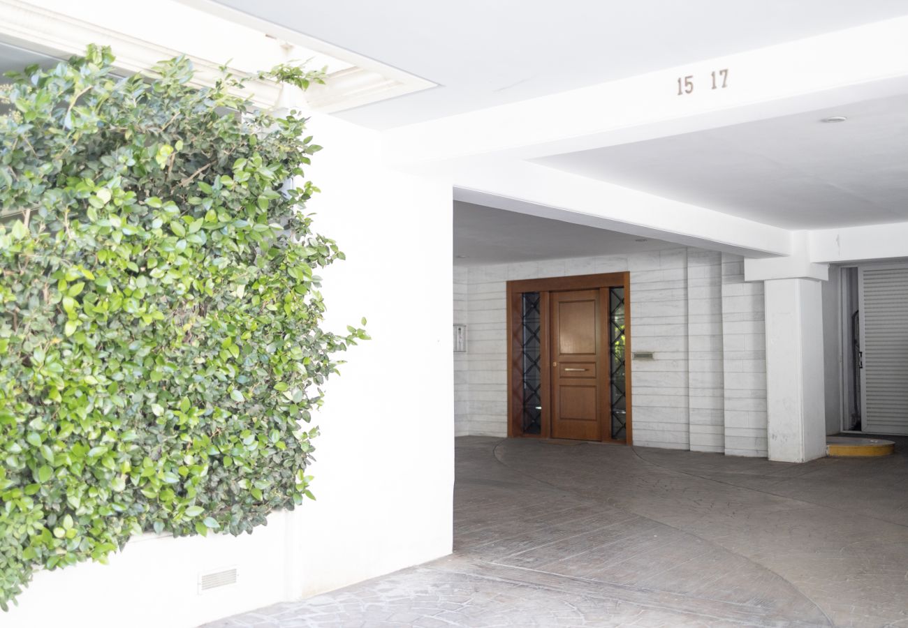 Apartment in Athens - 3 bedroom apt in Athens with Acropolis View 