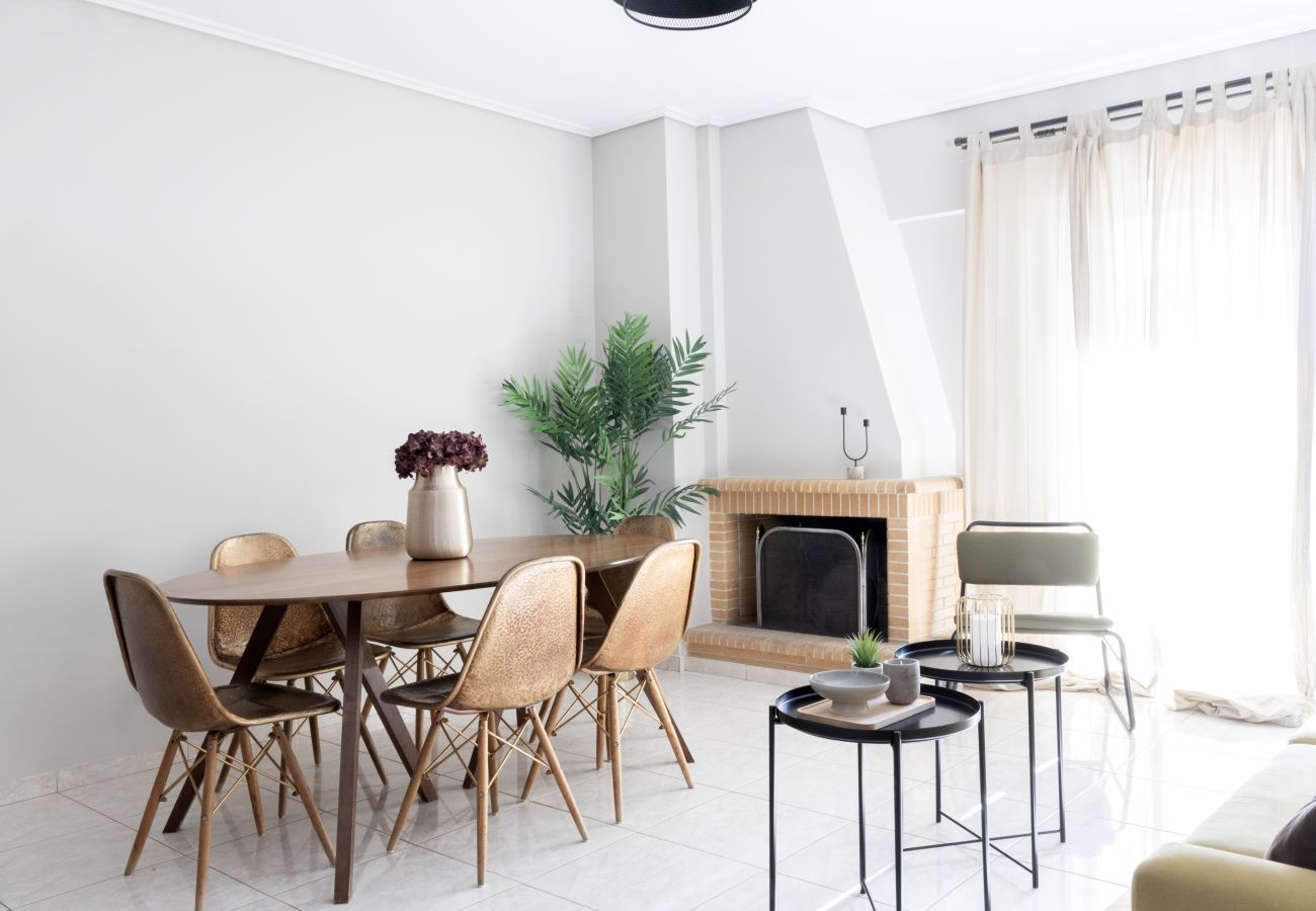 Apartment in Athens - 3 bedroom apt in Athens with Acropolis View 