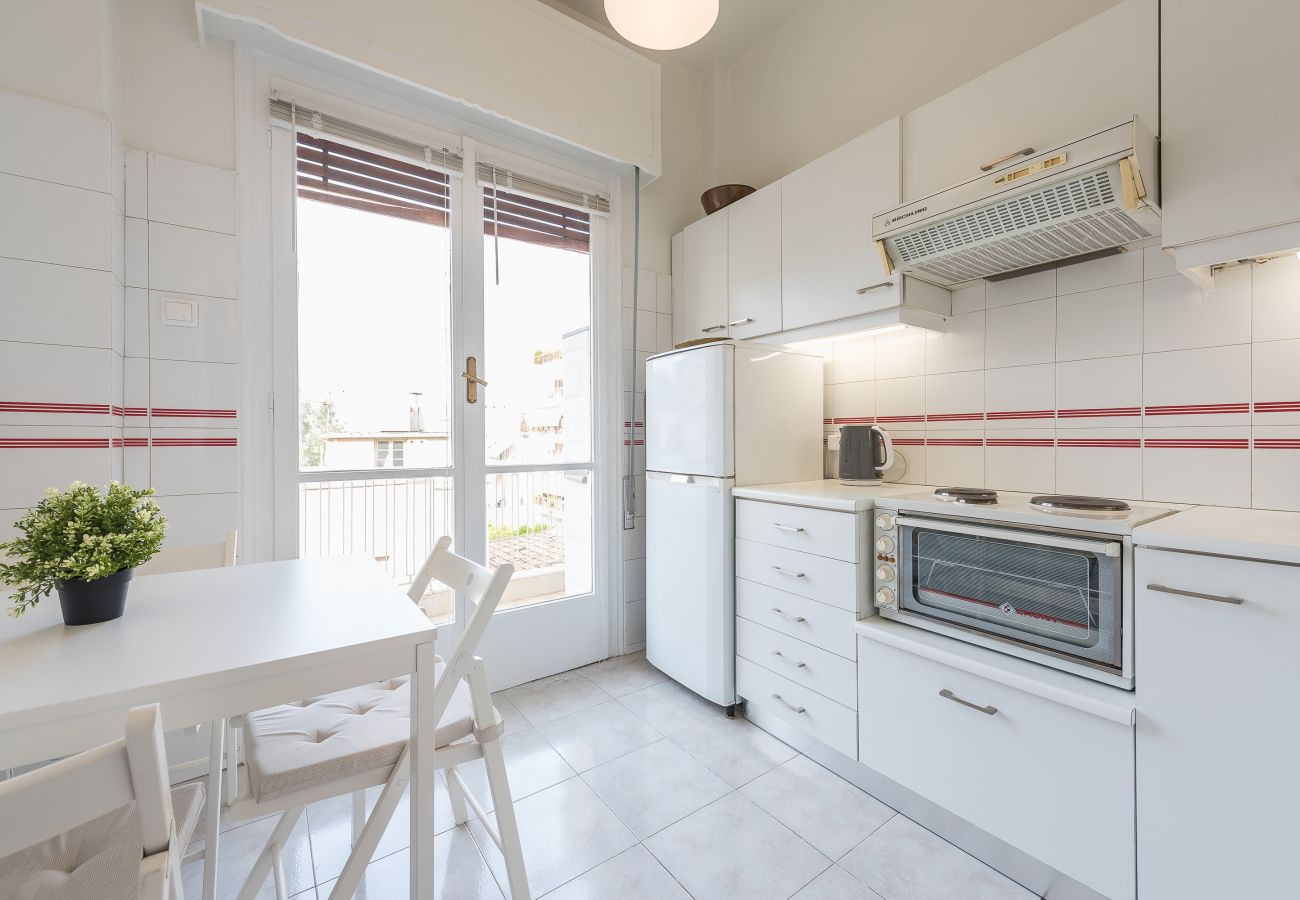 Apartment in Athens - Cozy and fresh 2bdrm apt close to Metro 