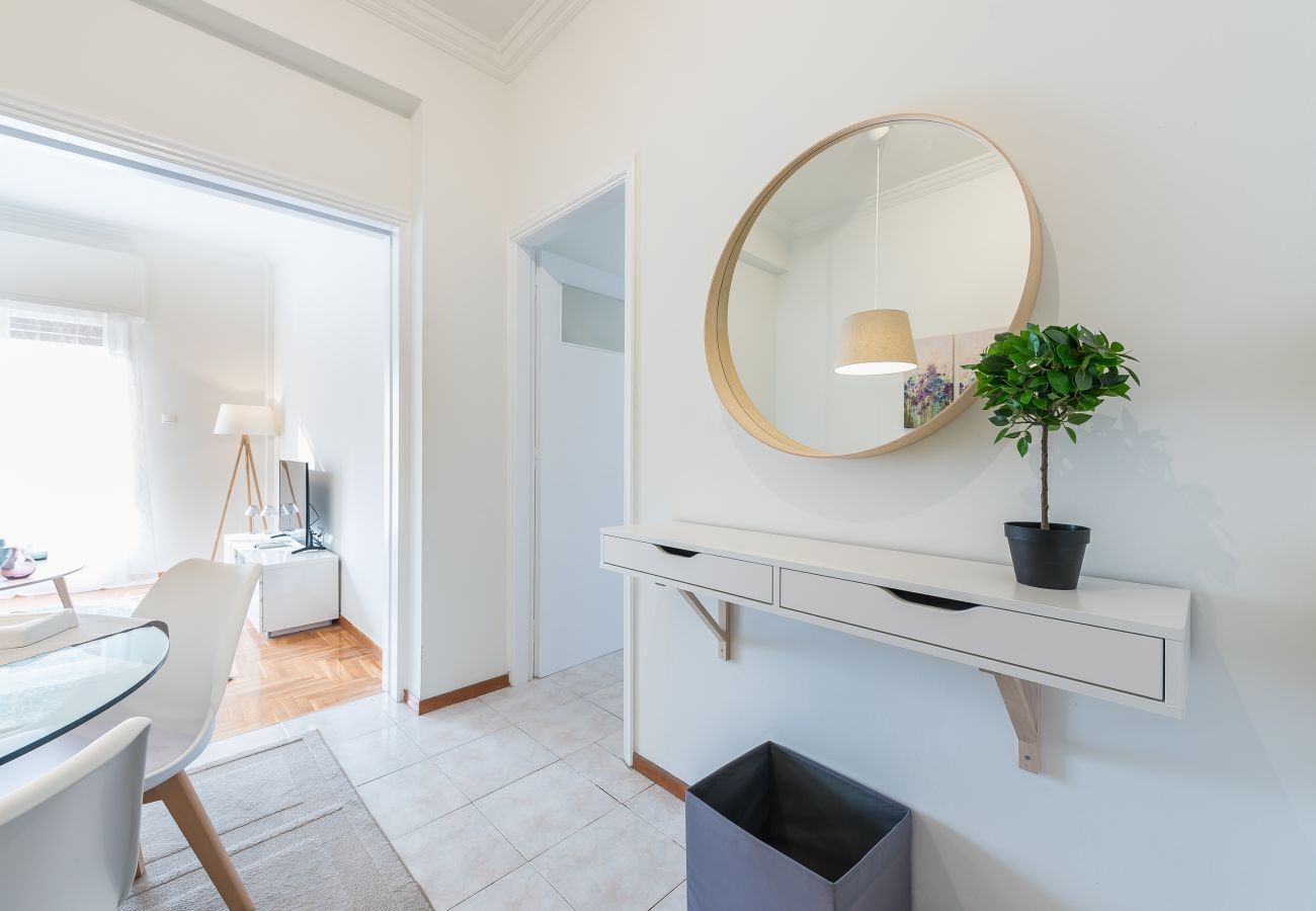 Apartment in Athens - Cozy and fresh 2bdrm apt close to Metro 