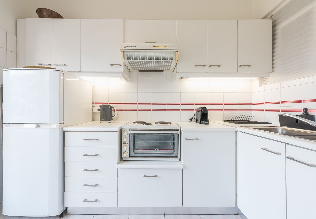 Apartment in Athens - Cozy and fresh 2bdrm apt close to Metro 
