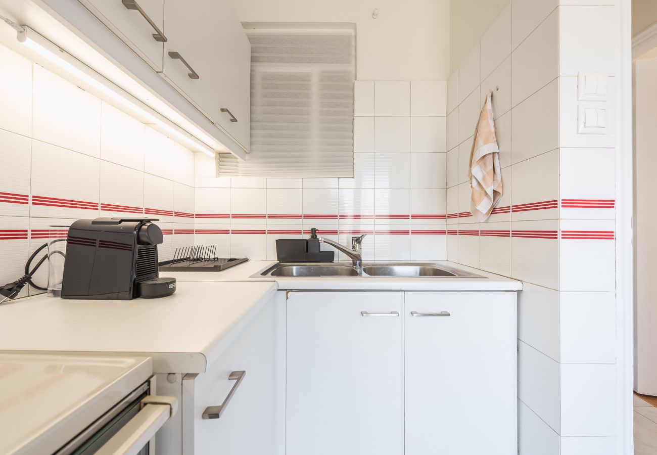 Apartment in Athens - Cozy and fresh 2bdrm apt close to Metro 