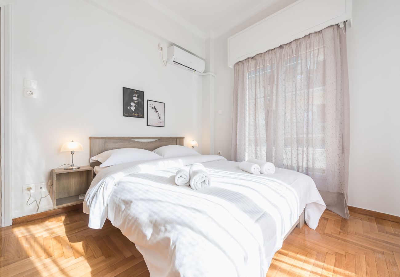 Apartment in Athens - Bright 2 bdrm apt in the heart of Athens 