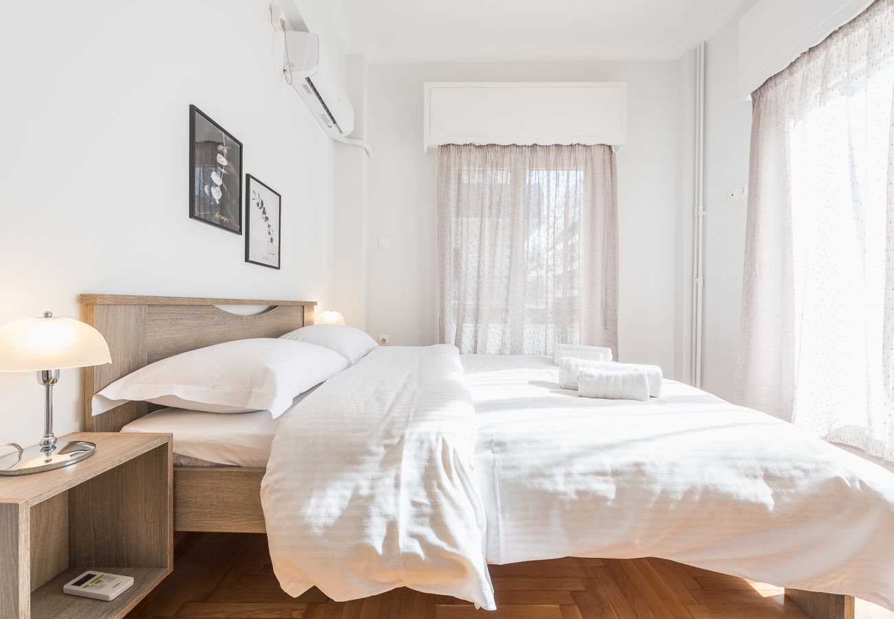 Apartment in Athens - Bright 2 bdrm apt in the heart of Athens 