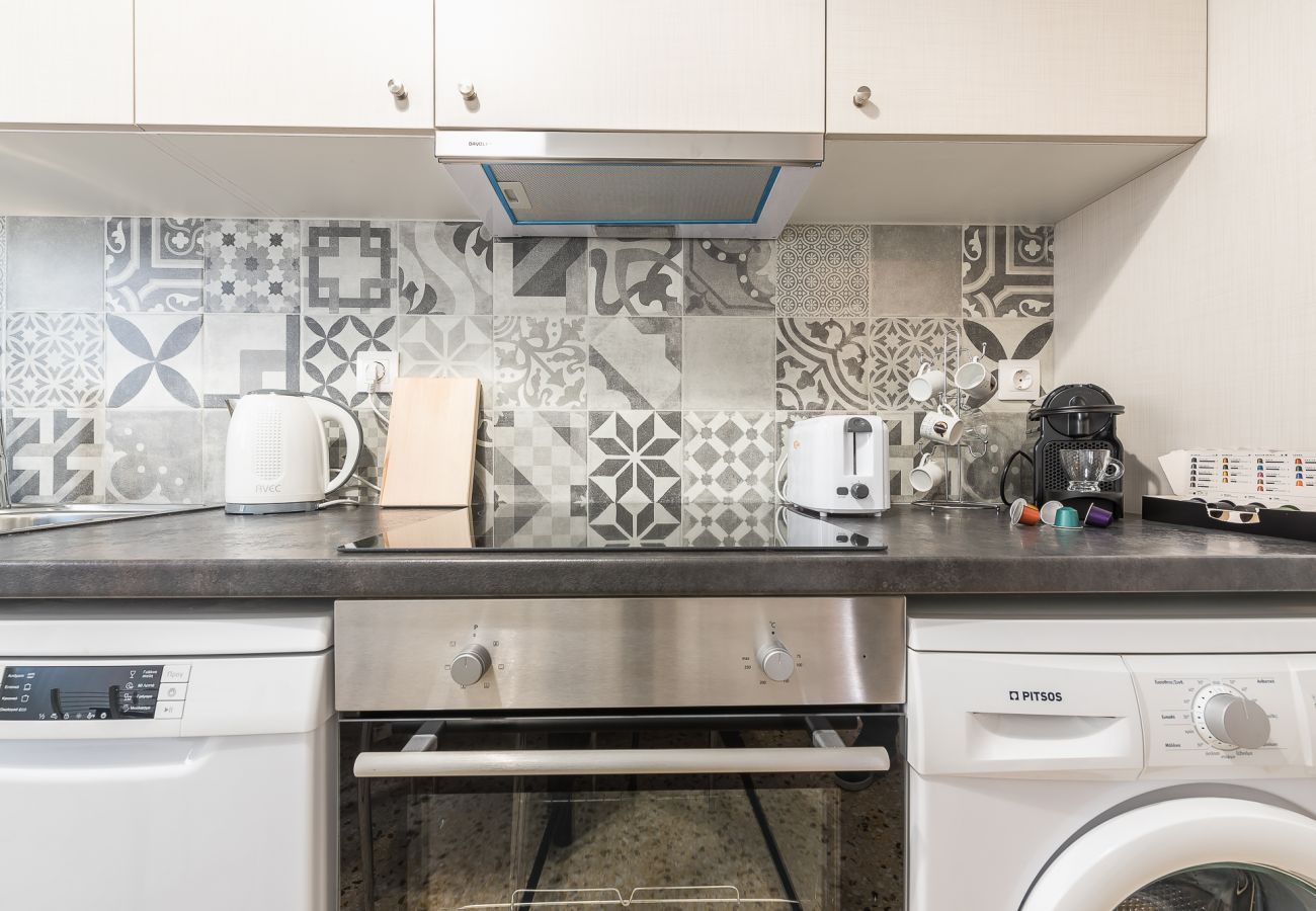 Apartment in Athens - Bright 2 bdrm apt in the heart of Athens 