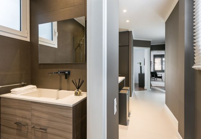 Apartment in Athens - Executive 2 bdr Suite in Plaka - Acropolis view  Apartment in Athens - Executive 2 bdr Suite in Plaka - Acropolis view