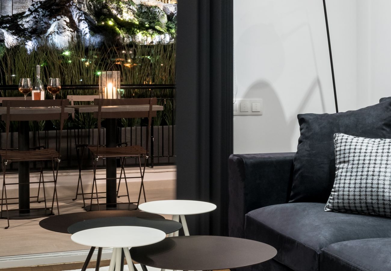 Apartment in Athens - Executive 2 bdr Suite in Plaka - Acropolis view 