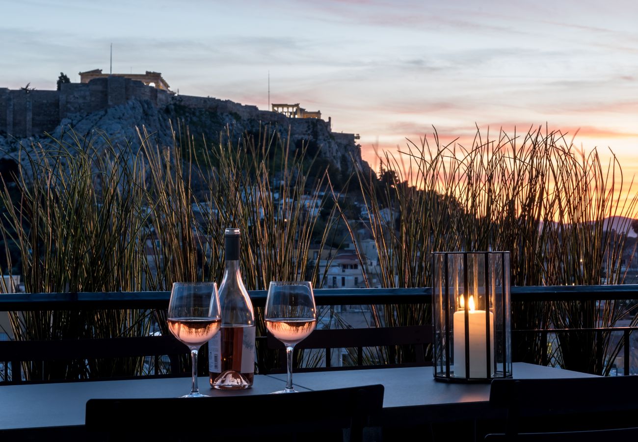 Apartment in Athens - Executive 2 bdr Suite in Plaka - Acropolis view 