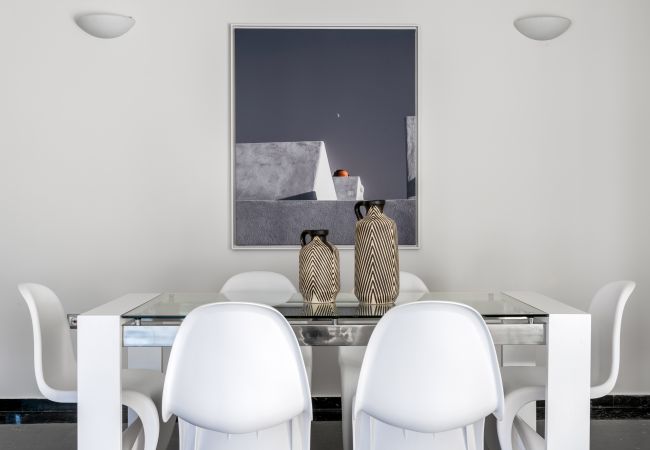 Apartment in Glyfada - Elegant 3 dbrm apt iin the Heart of Glyfada Apartment in Glyfada - Elegant 3 dbrm apt iin the Heart of Glyfada