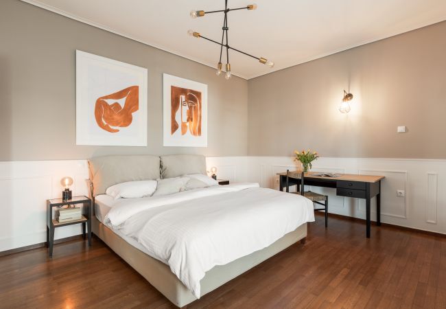 Apartment in Glyfada - Elegant 3 dbrm apt iin the Heart of Glyfada Apartment in Glyfada - Elegant 3 dbrm apt iin the Heart of Glyfada