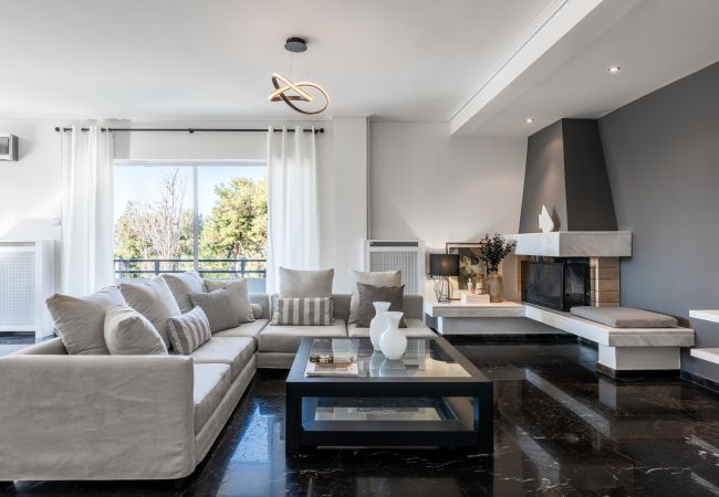  in Glyfada - Elegant 3 dbrm apt iin the Heart of Glyfada