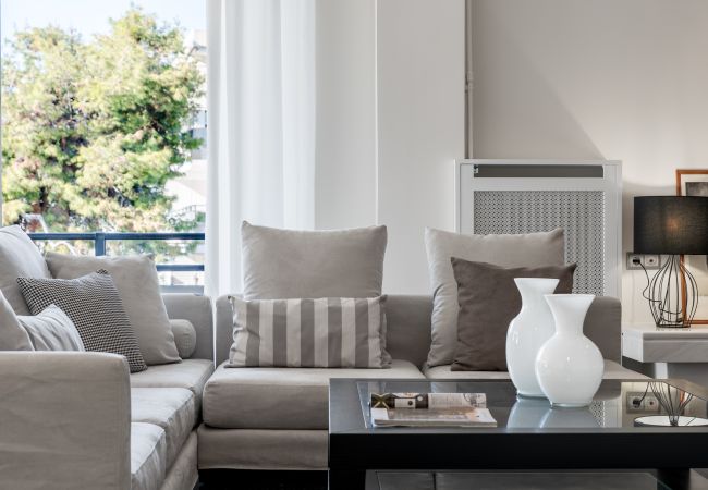 Apartment in Glyfada - Elegant 3 dbrm apt iin the Heart of Glyfada Apartment in Glyfada - Elegant 3 dbrm apt iin the Heart of Glyfada