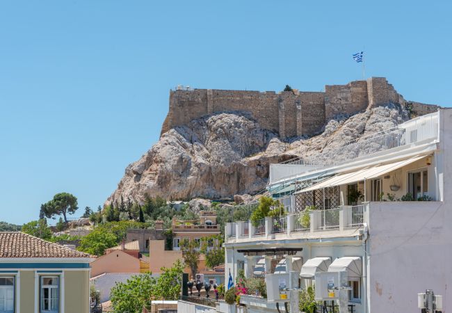 Apartment in Athens - Downtown Cocoon with Roof Deck 