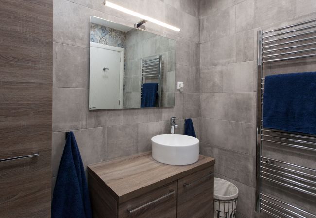 Apartment in Athens - Lovely 2 bedroom apt in Metaxourgio Center  Apartment in Athens - Lovely 2 bedroom apt in Metaxourgio Center