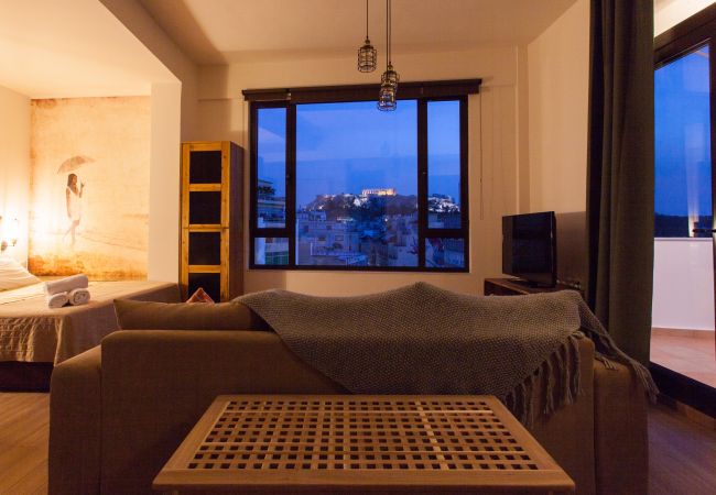 Apartment in Athens - Explore Nightlife Near an Apartment With an Acropolis View 