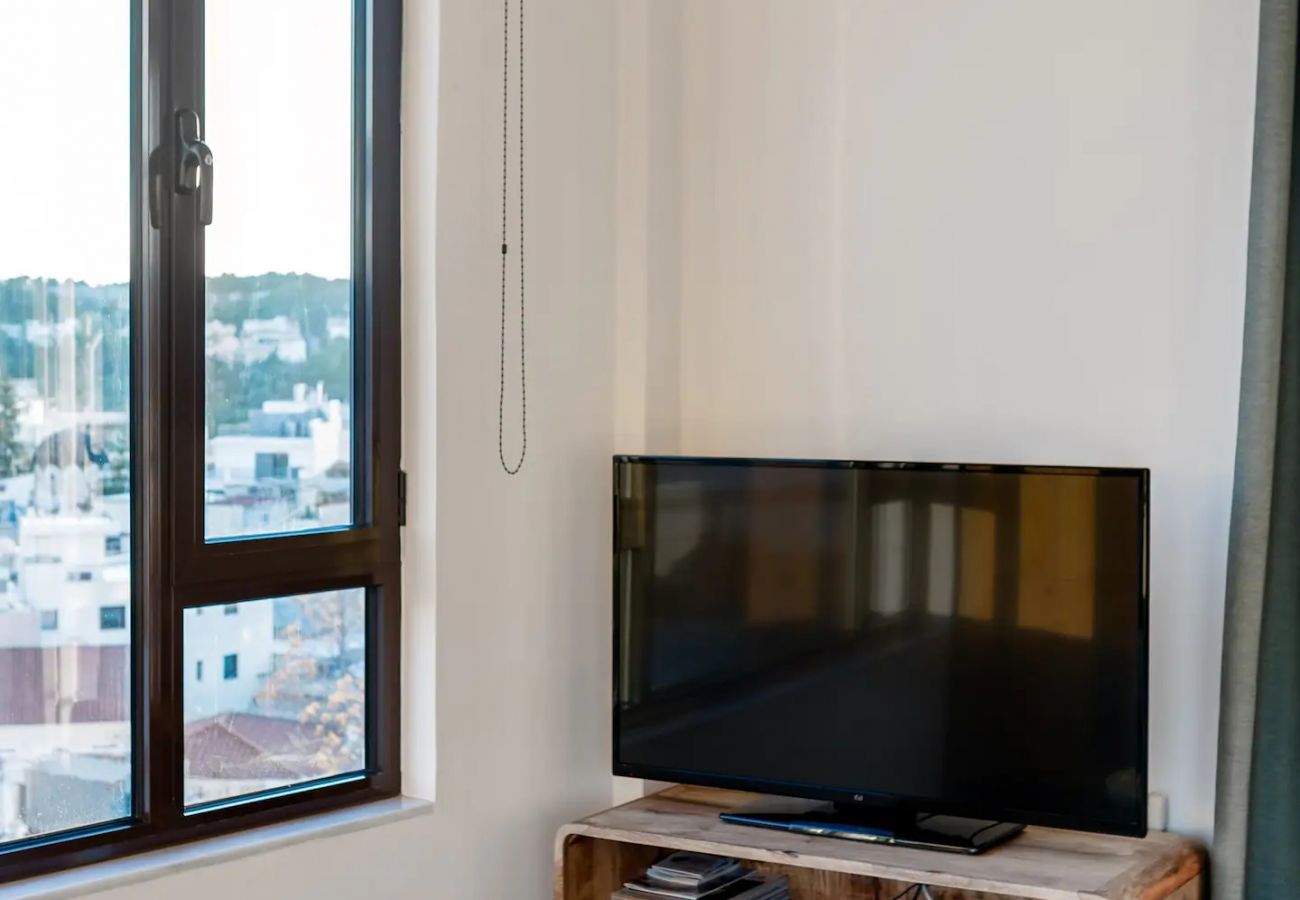 Apartment in Athens - Explore Nightlife Near an Apartment With an Acropolis View 