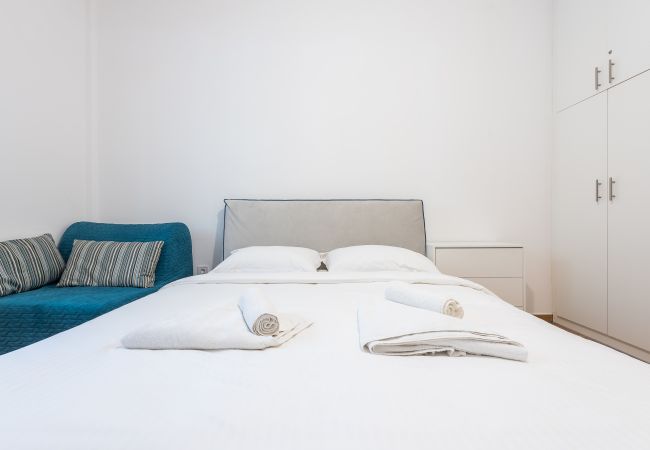 Apartment in Athens - Fresh and Clean apt for 6 in Koukaki  Apartment in Athens - Fresh and Clean apt for 6 in Koukaki