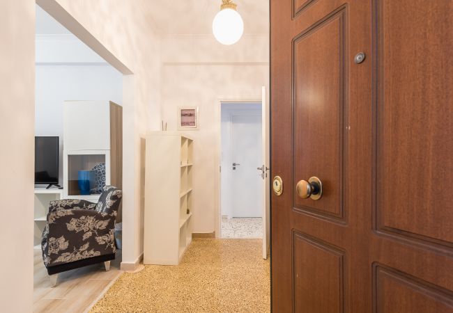 Apartment in Athens - Fresh and Clean apt for 6 in Koukaki 