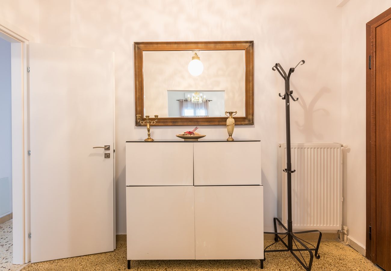 Apartment in Athens - Fresh and Clean apt for 6 in Koukaki 